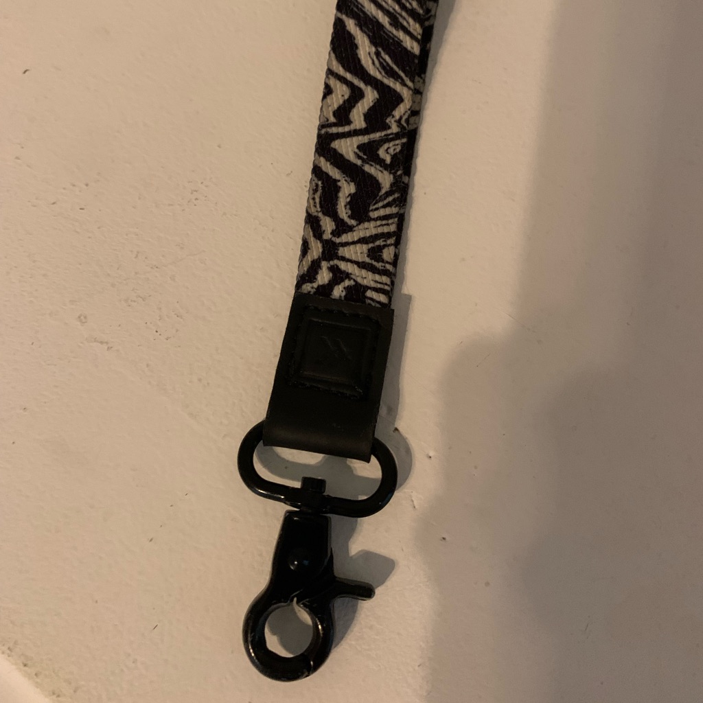 Thread Wallet Keychain
